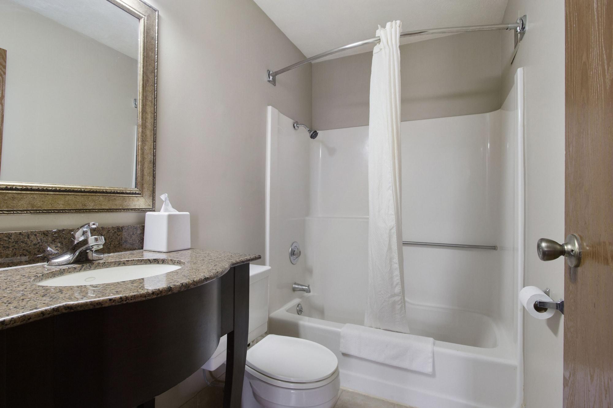 Red Lion Inn & Suites Olathe Kansas City Exteriör bild