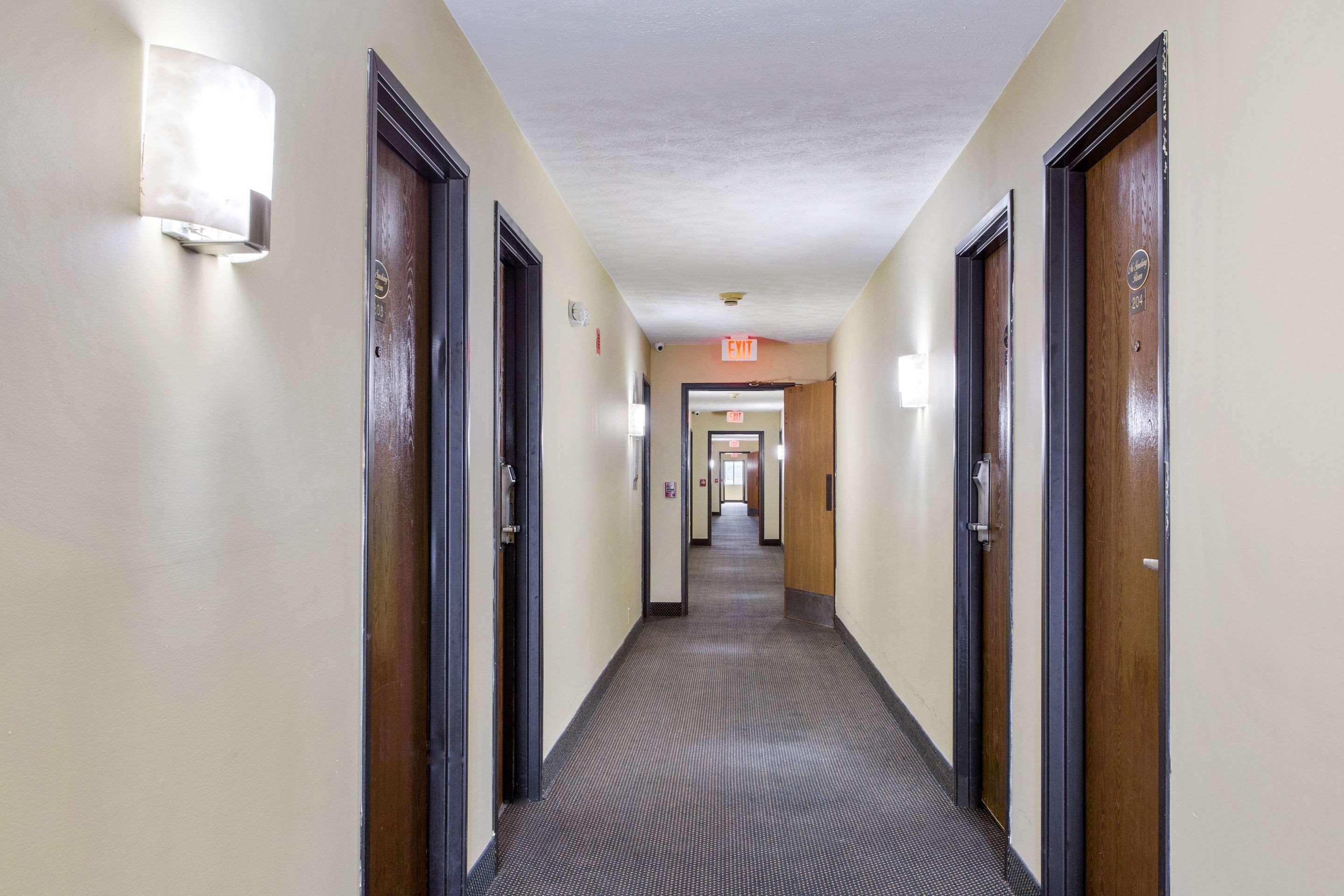 Red Lion Inn & Suites Olathe Kansas City Exteriör bild