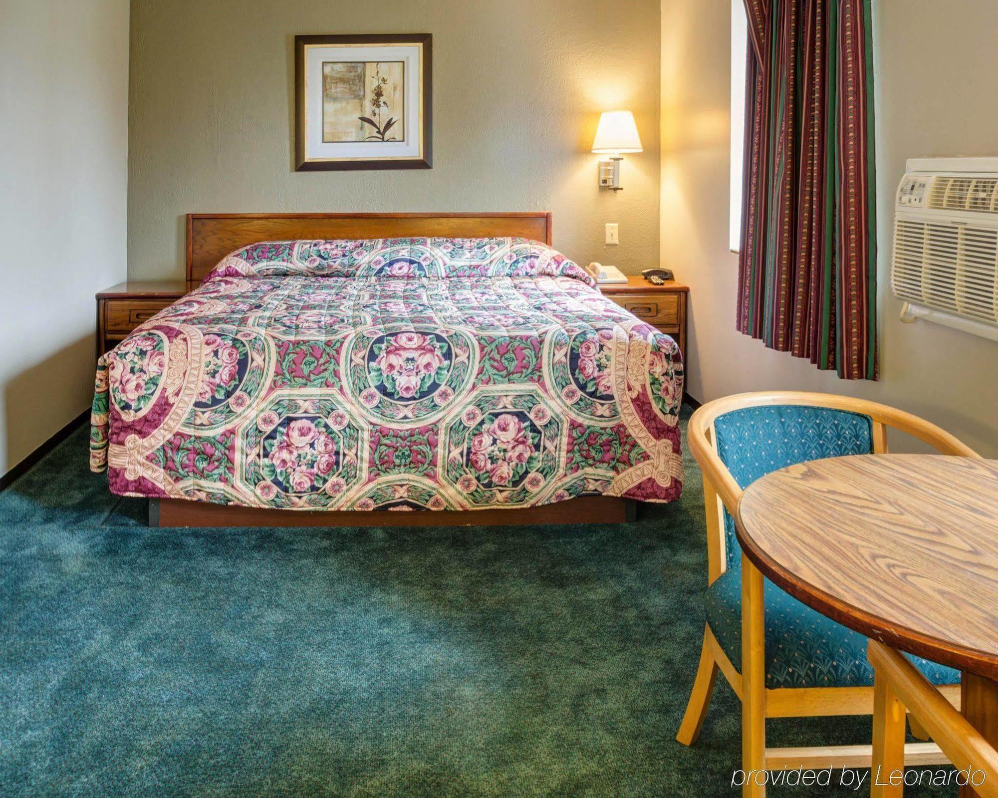 Red Lion Inn & Suites Olathe Kansas City Exteriör bild
